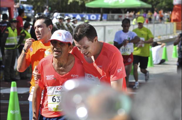 Esteban Jaramillo y Sebasti&#225;n Salazar - M&#225;s de 10 mil competidores se dieron cita en esta hist&#243;rica cita deportiva que se corr&#237;a en las modalidades de 5, 10, 21 y 42 kil&#243;metros.
