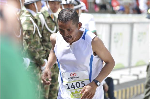 Esteban Jaramillo y Sebasti&#225;n Salazar - M&#225;s de 10 mil competidores se dieron cita en esta hist&#243;rica cita deportiva que se corr&#237;a en las modalidades de 5, 10, 21 y 42 kil&#243;metros.