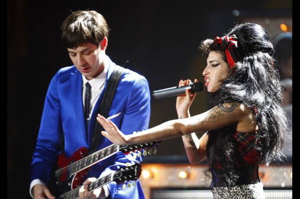 Reuters - Amy Winehouse, una alma encerrada, que en escena proyectaba su talento, su m&#250;sica, su ritmo y su sonido que ser&#225; eterno.