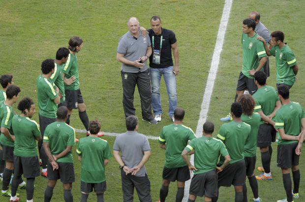 - Brasil, por ser el anfitri&#243;n es el llamado a ser el campe&#243;n, pero la tiene dura con Espa&#241;a que viene de ser campe&#243;n Mundial.