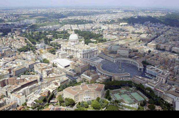 Reuters - La plaza de San Pedro también se vería afectada. Por fortuna todo se quedó en imaginería.