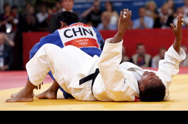 Foto Reuters - Al final lleg&#243; la recompensa, otra medalla para nuestro pa&#237;s.