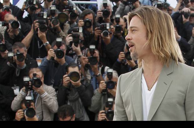 Foto Reuters - Brad Pitt revolucion&#243; este martes el Festival de Cannes, al que lleg&#243; sin la compa&#241;&#237;a de Angelina Jolie y, aunque neg&#243; que tengan fecha de boda, s&#237; asegur&#243; que les gustar&#237;a fijarla.