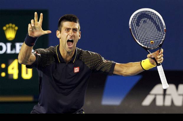 Reuters - Djokovic rompió el servicio en el tercer juego y la victoria ya estaba a la vista. Logró un doble quiebre en el quinto set y selló el triunfo cuando un revés de Murray acabó a la red.
