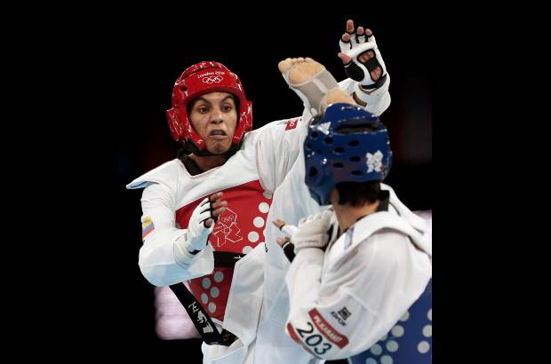Reuters - El colombiano ganó tres combates para adjudicarse la medalla. Solo perdió la semifinal ante el que terminaría siendo el medallista de oro.