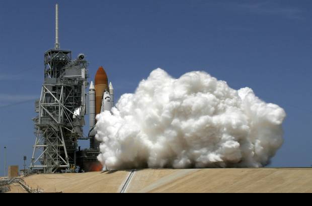 Reuters - La Nasa tiene planificadas otras dos misiones de transbordadores: con el Discovery, y con el Endeavor.