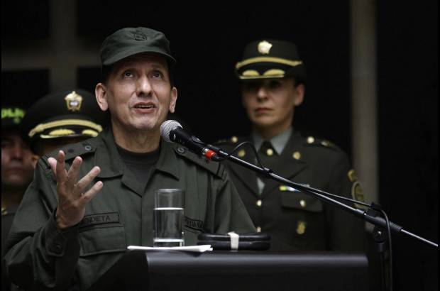 Colprensa-Andr&#233;s Torres - El general Mendieta agradeci&#243; a sus compa&#241;eros por la celebraci&#243;n.