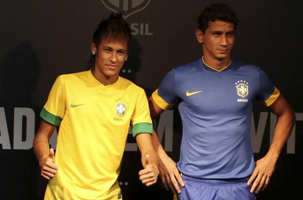 Archivo - Neymar y Ganso son dos futbolistas de Brasil que militan en el mismo club, el Santos, ambos est&#225;n llamados a ser las figuras de su selecci&#243;n en los Juegos Ol&#237;mpicos de Londres 2012.