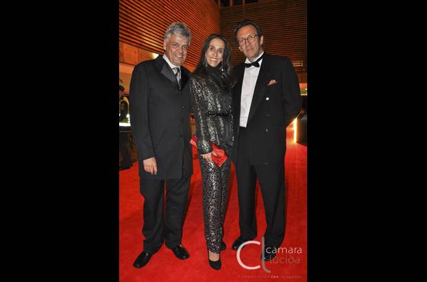 Foto Cámara Lúcida - Mario Arango , Pilar Castaño y Guillermo Uribe.