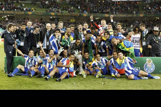 Reuters - Durante su vuelta triunfal al Dublín Arena, los dragones evidenciaron el carácter latino de este equipo, en el que militan hasta 15 futbolistas suramericanos.