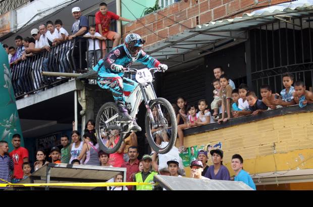 Hernán Vanegas - La extensión del recorrido fue de 1.2 kilómetros.