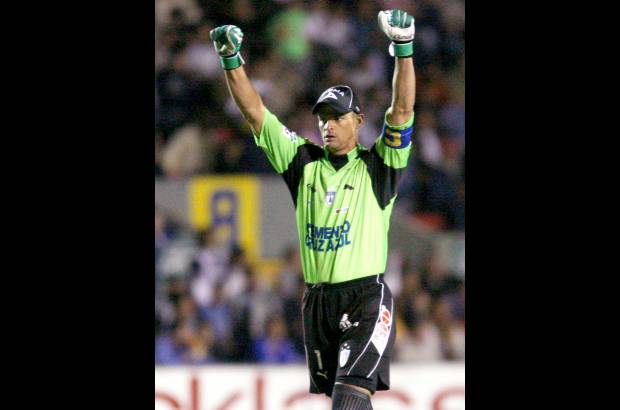 Foto archivo - El portero vallecaucano Miguel &#193;ngel Calero Rodr&#237;guez descrest&#243; con todo su talento en el club Independiente de Ginebra, el Club Sporting de Barraquilla, el Deportivo Cali, el Club Atl&#233;tico Nacional, el Pachuca y la selecci&#243;n Colombia.