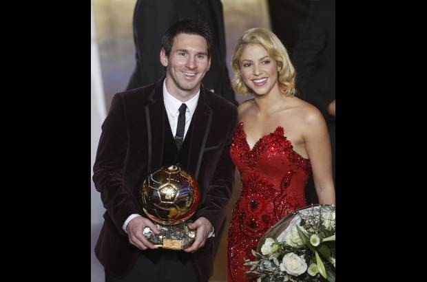 Reuters - Entre de sus agradecimientos, Lio Messi tuvo una menci&#243;n especial para su compa&#241;ero de equipo Xavi Hern&#225;ndez, uno de los competidores por el premio, junto a quien en 2011 conquist&#243; varios t&#237;tulos.