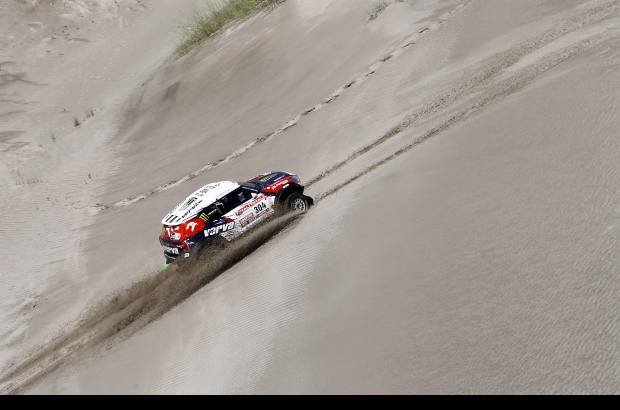 Reuters - Las categorías que participan en el Rally son: automóviles, camiones, motocicletas y cuatriciclos.