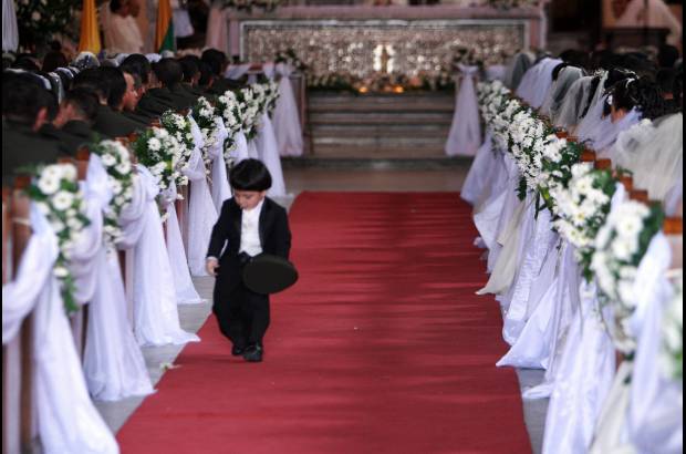 Colprensa-Germ&#225;n Enciso - Muchos de los pajecitos de las parejas eran sus hijos.