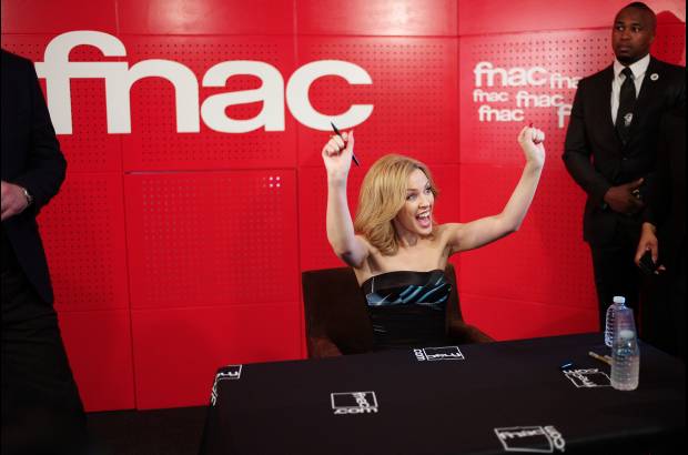 AP - Kylie Minogue presenta su nuevo &#225;lbum Kiss me once en Par&#237;s.