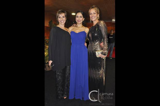 Foto Cámara Lúcida - Natalia Gómez, Lina Hinestroza y Lía Gómez.