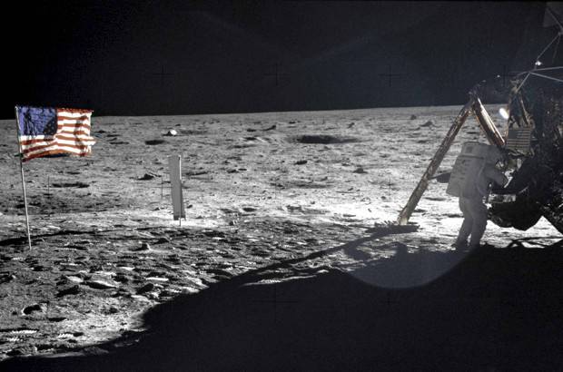 Reuters - Al ser el primer hombre en pisar la Luna, Neil Armstrong se convirti&#243; en una de las personalidades m&#225;s c&#233;lebres de la mitad del siglo XX.