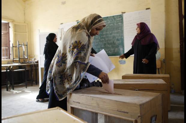 Reuters - El complejo proceso electoral de Egipto est&#225; dividido en tres fases de dos vueltas cada una.