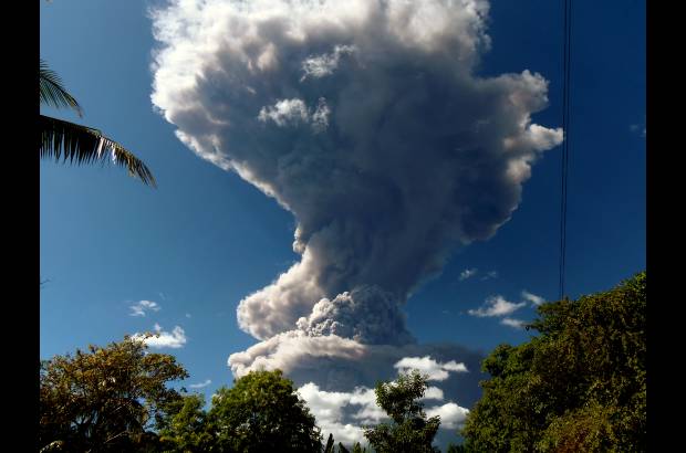 AFP - Esta semana el volcan Chaparrastique de El Salvador alertó a la población.