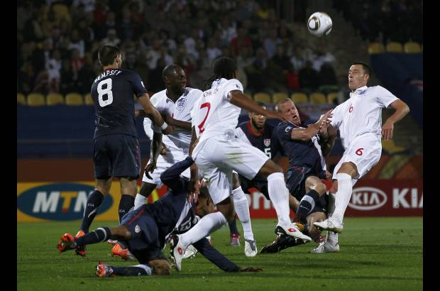 Reuters - La derrota inglesa en 1950 (1-0), en Belo Horizonte, obr&#243; en la memoria colectiva del f&#250;tbol ingl&#233;s para estimular el apetito de la escuadra de Fabio Capello, que lleg&#243; a Sud&#225;frica con el prop&#243;sito de alzar su segunda Copa Fifa. La primera data de hace 44 a&#241;os.