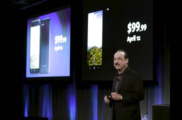 Reuters - El nuevo producto, llamado Home ya que se encuentra en la pantalla de inicio de los tel&#233;fonos Android, es una familia de aplicaciones dise&#241;ada alrededor de los contactos personales de Facebook.