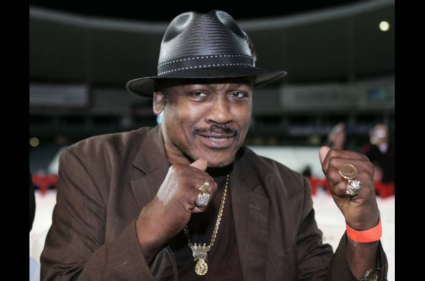Reuters - La muerte de Frazier fue anunciada en un comunicado por sus familiares, quienes pidieron que se les permitiera enfrentar la p&#233;rdida en privado y dijeron que anunciar&#237;an &quot;la celebraci&#243;n por el regreso a casa de su padre&quot; lo m&#225;s pronto posible.
