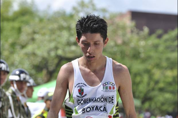 Esteban Jaramillo y Sebasti&#225;n Salazar - M&#225;s de 10 mil competidores se dieron cita en esta hist&#243;rica cita deportiva que se corr&#237;a en las modalidades de 5, 10, 21 y 42 kil&#243;metros.