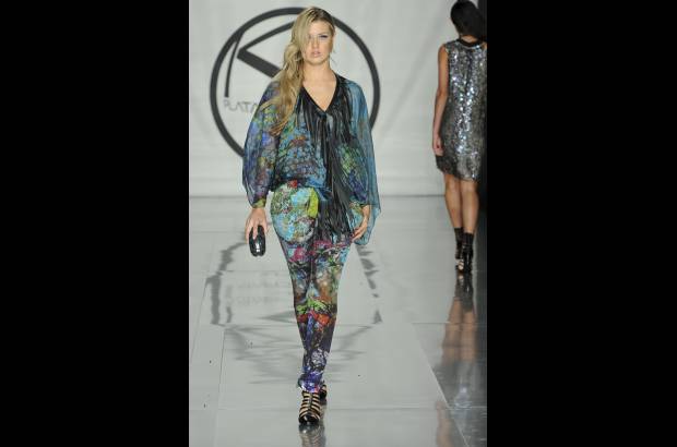 - Una historia que recreó con la geometría, los tonos y las formas la abstracción de los cambios.