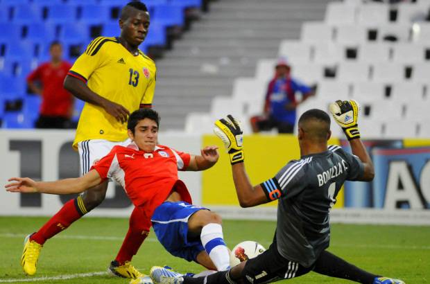 AP - Ahora Colombia deber&#225; definir el t&#237;tulo del Suramericano el pr&#243;ximo domingo, cuando se enfrente contra Paraguay. Un triunfo le da la corona de campe&#243;n a los cafeteros.