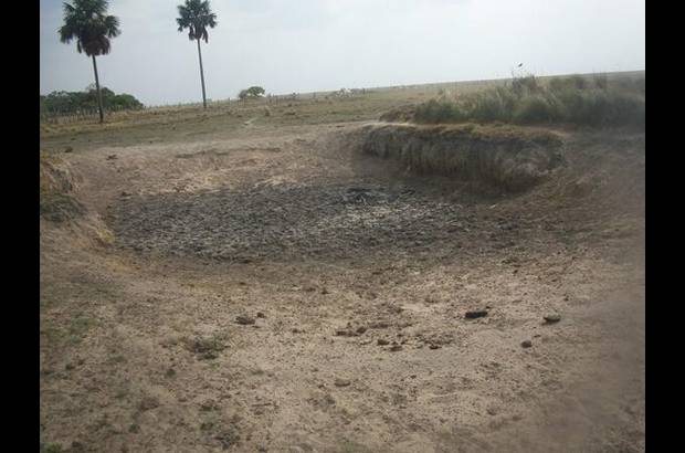 Foto: Heidy Puerta - El gobernador agregó que la tarea de intervenir y profundizar lagunas, esteros y humedales, es lo más rápido que se puede hacer por el momento.