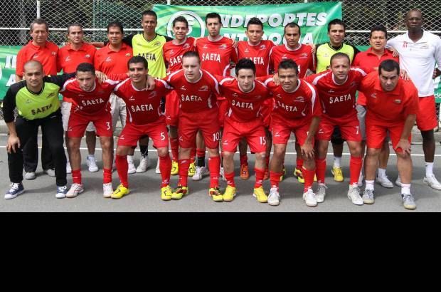 Manuel Saldarriaga - El equipo completo durante la jornada de entrenamiento en la Unidad Deportiva Atanasio Girardot de Medellín.