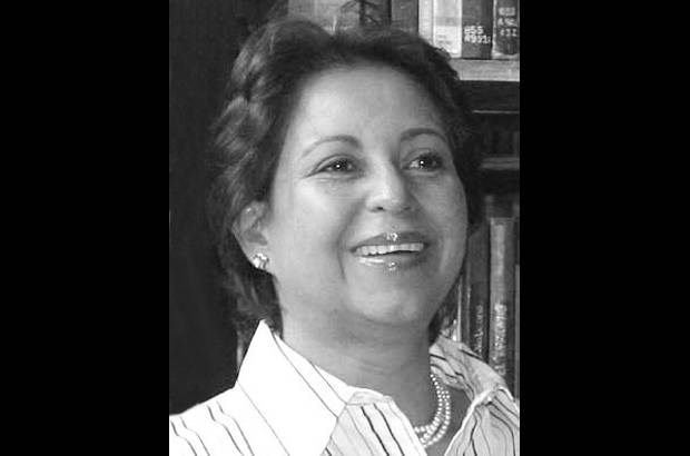 Gloria In&#233;s Palomino - Directora de la Biblioteca P&#250;blica Piloto - &quot;Recuerdo el primer libro que hizo parte de la colecci&#243;n de periodismo, La Historia Contra La Pared, del doctor Juan Zuleta Ferrer, quien nos recib&#237;a con entusiasmo y calidez en su oficina para hacer la edici&#243;n. En este libro se encuentran posiciones b&#225;sicas sobre Antioquia, que siguen a&#250;n muy vigentes&quot;.