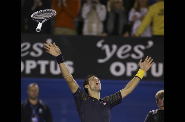 ap - "Me encanta esta cancha", afirmó Djokovic. "Es decididamente mi Grand Slam favorito. Siento una sensación increíble de ganar este trofeo una vez más".