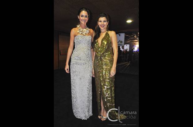 Foto Cámara Lúcida - Las modelos Tutti Barrera y Tala Restrepo.