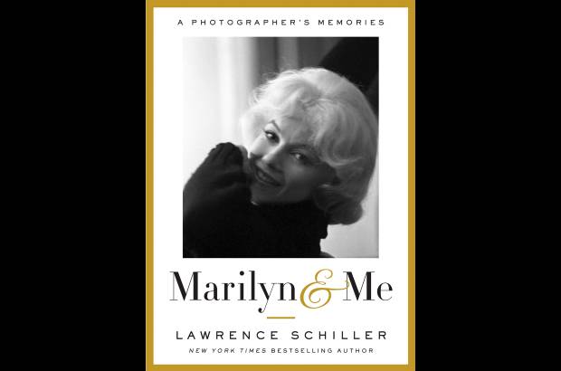 AP - Marilyn aparece en la portada del libro publicado por Doubleday, Marilyn y yo, Memorias de un fot&#243;grafo, por Lawrence Schiller.
