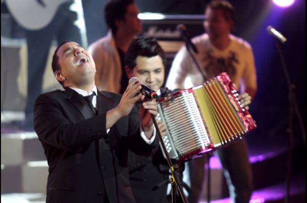Colprensa-Christian Castillo - Pipe Pel&#225;ez, cantante de vallenato.