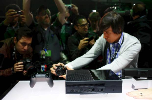 REUTERS - La nueva consola tambi&#233;n podr&#225; correr discos Blu-ray, la misma funci&#243;n que tiene la PlayStation 3 de Sony. La consola saldr&#225; a la venta a finales de 2013.