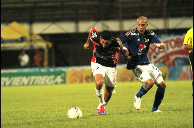 Colprensa - El equipo de Richard P&#225;ez cay&#243; con el colero del torneo 2-1.