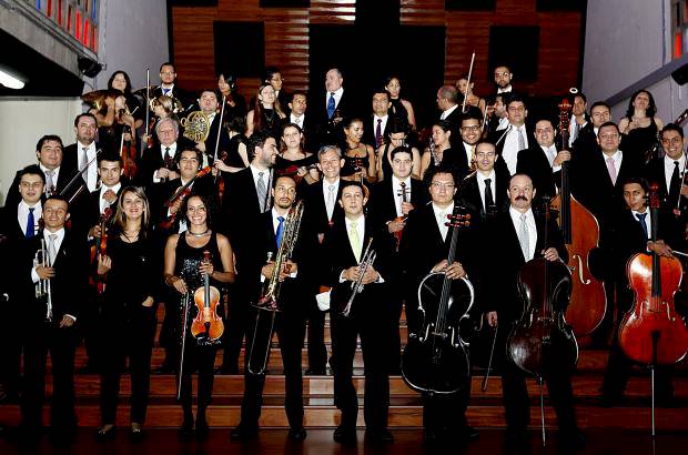 - El primer ensayo de la Filarm&#243;nica de Medell&#237;n fue el 16 de abril de 1983. El concierto fue el 17 de septiembre de ese a&#241;o, con repetici&#243;n el 20.
