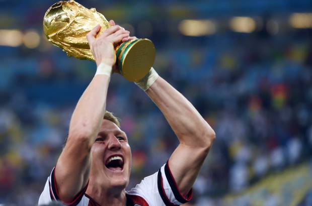 FOTO AFP - Alemania, campeona del Mundial de Brasil 2014 al ganar en la prórroga de la final a Argentina (1-0) en el estadio de Maracaná de Río de Janeiro, sumó su cuarto título de esta competición, de la que no era el vencedor desde hace 24 años, desde Italia 90' ante el mismo rival con idéntico marcador.