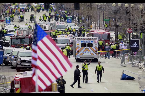AP - Un tercer artefacto explotó en la biblioteca John F. Kennedy también en la ciudad de Boston sin que se hayan reportado víctimas ni heridos.