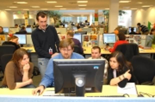 6. - Google se mantiene como una de las principales compañías de tecnología, gracias a su capacidad de innnovación.