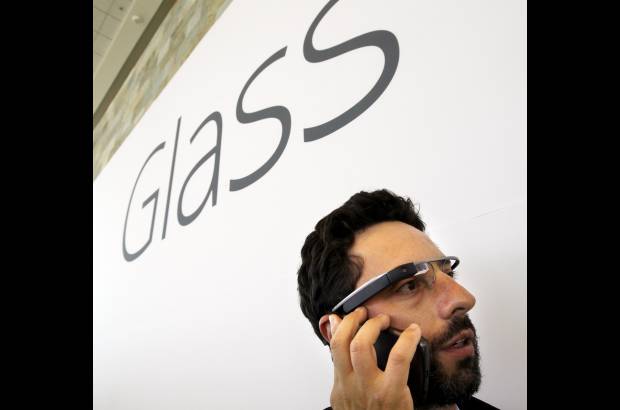 Reuters - La empresa s&#243;lo vender&#225; el dispositivo, conocido como Project Glass, a aquellas personas dispuestas a probarlas y que asisten actualmente a su conferencia anual para programadores inform&#225;ticos en San Francisco.