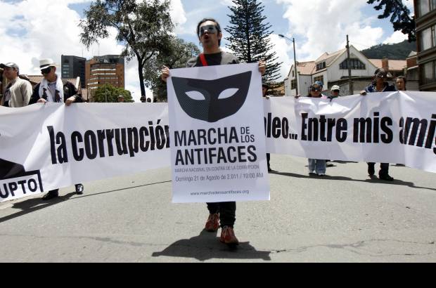 Colprensa - La marcha ten&#237;a como fin protestar contra la corrupci&#243;n, problema que consideran como un de los m&#225;s graves y que afecta a toda la sociedad.
