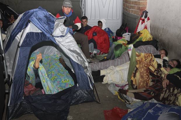 Foto R&#243;binson Saenz - Los bajos de La macarena parec&#237;an un campo de refugiados.