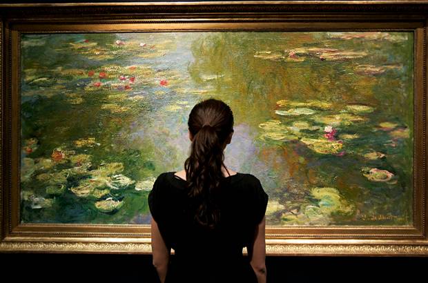 AP - 10- El estanque de los nen&#250;fares de Claude Monet, vendido en Londres por 40,9 millones de libras (67,82 millones de d&#243;lares) el 24 de junio de 2008.