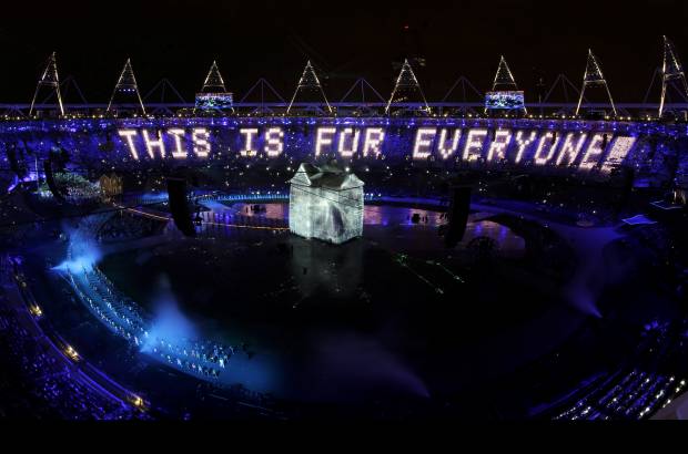 Reuters - La segunda rindi&#243; homenaje a la creaci&#243;n de la sanidad p&#250;blica brit&#225;nica (NHS) tras la II Guerra Mundial y a la literatura brit&#225;nica.
