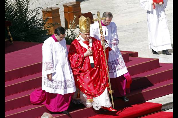 Reuters - El Papa Benedicto XVI abri&#243; los ritos lit&#250;rgicos de la Semana Santa.