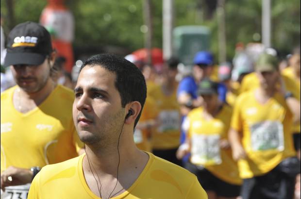 Esteban Jaramillo y Sebastián Salazar - Más de 10 mil competidores se dieron cita en esta histórica cita deportiva que se corría en las modalidades de 5, 10, 21 y 42 kilómetros